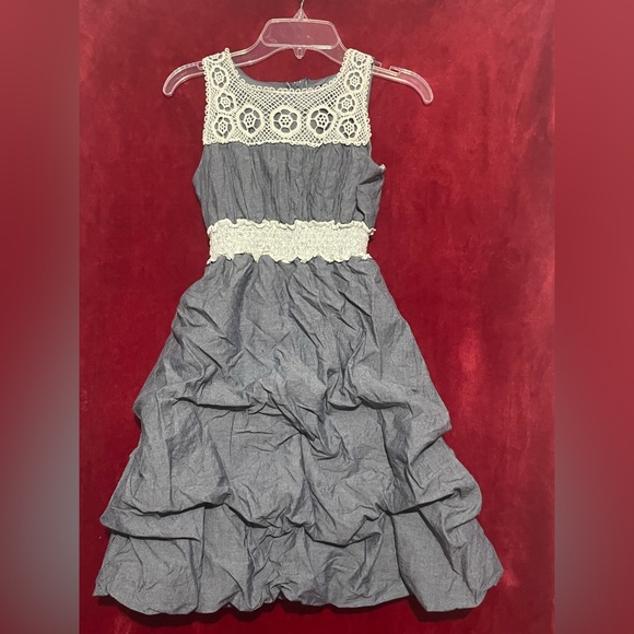 Sequin Hearts Other - SEQUIN HEARTS Ruffle Gray White Lace Dress